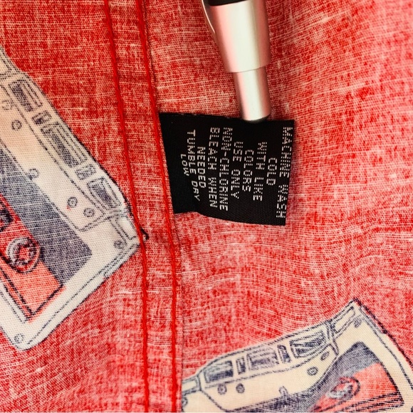 Retro Design Five Points Red Graphic Men's Shirt Buttoned SZ Slim Fit Flex XL. - Picture 9 of 9